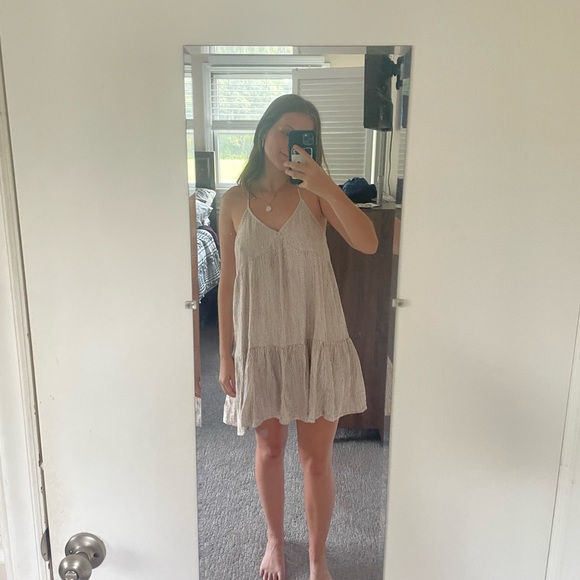 Aerie Summer Dress size Medium w open back - Picture 2 of 3